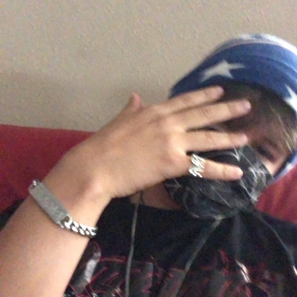 Meet your Posher, Jose